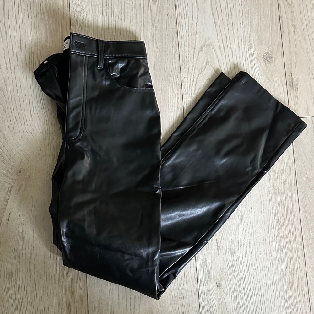 Abercrombie & Fitch The 90’s Straight Ultra High Rise Black Faux Leather Pants